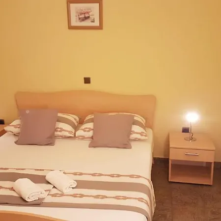 Cosy Near The בית הארחה