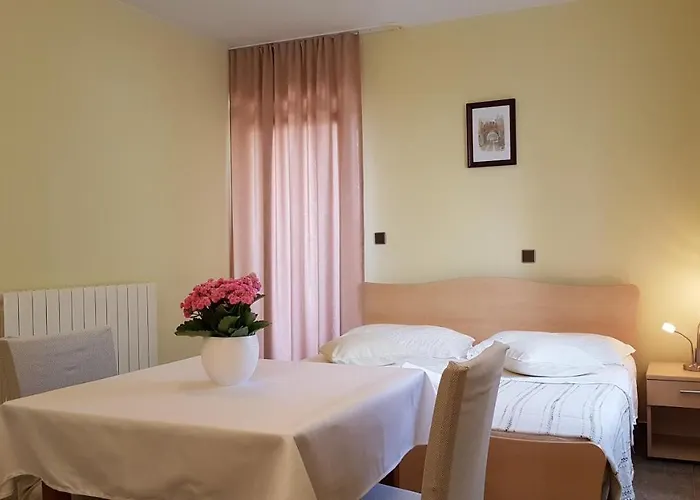 Cosy Near The 3*