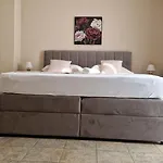 Cosy Near The 3* 자다르