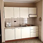 Cosy Near The 게스트하우스 3*