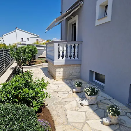 Cosy Near The בית הארחה זאדאר