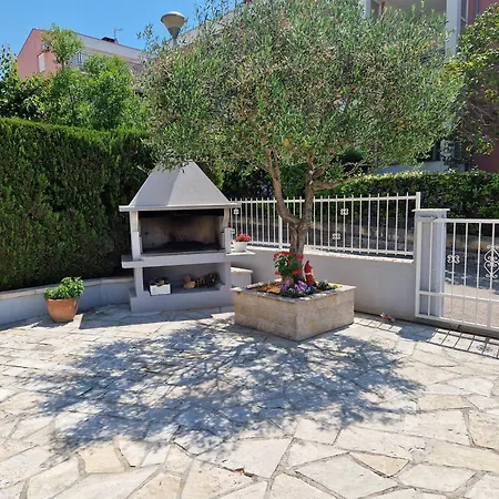 Cosy Near The בית הארחה