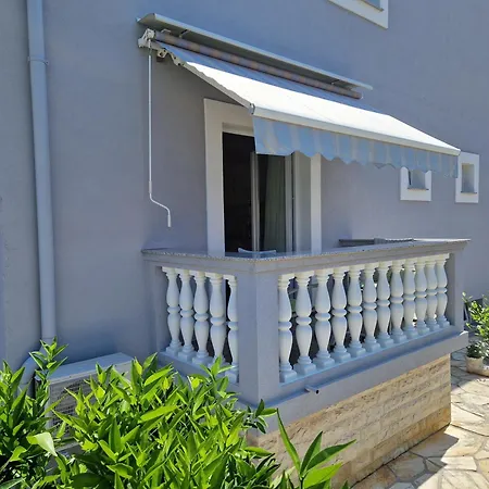 Cosy Near The 3* זאדאר